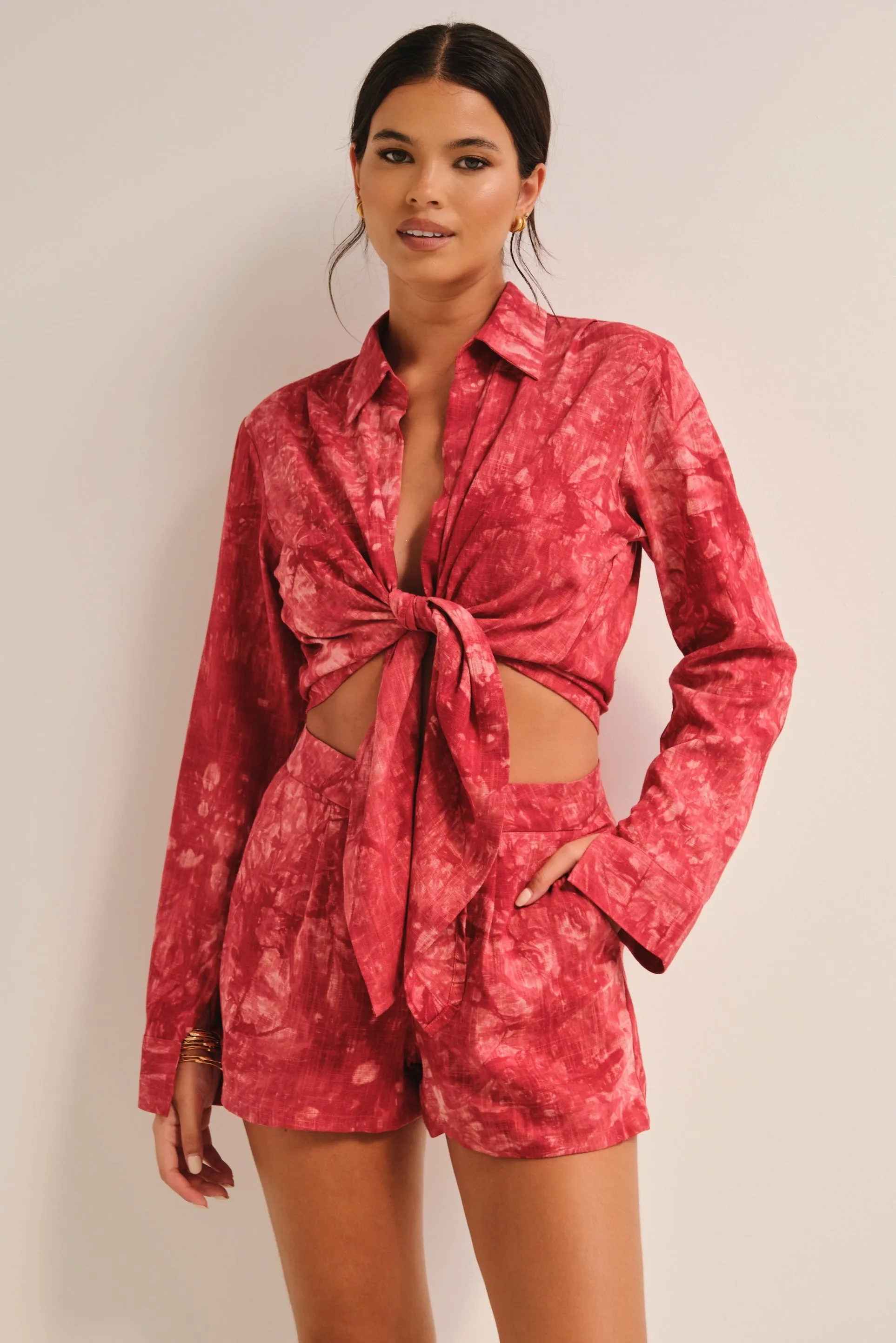 Aura Linen Tie Front Shirt Tie Dye Red