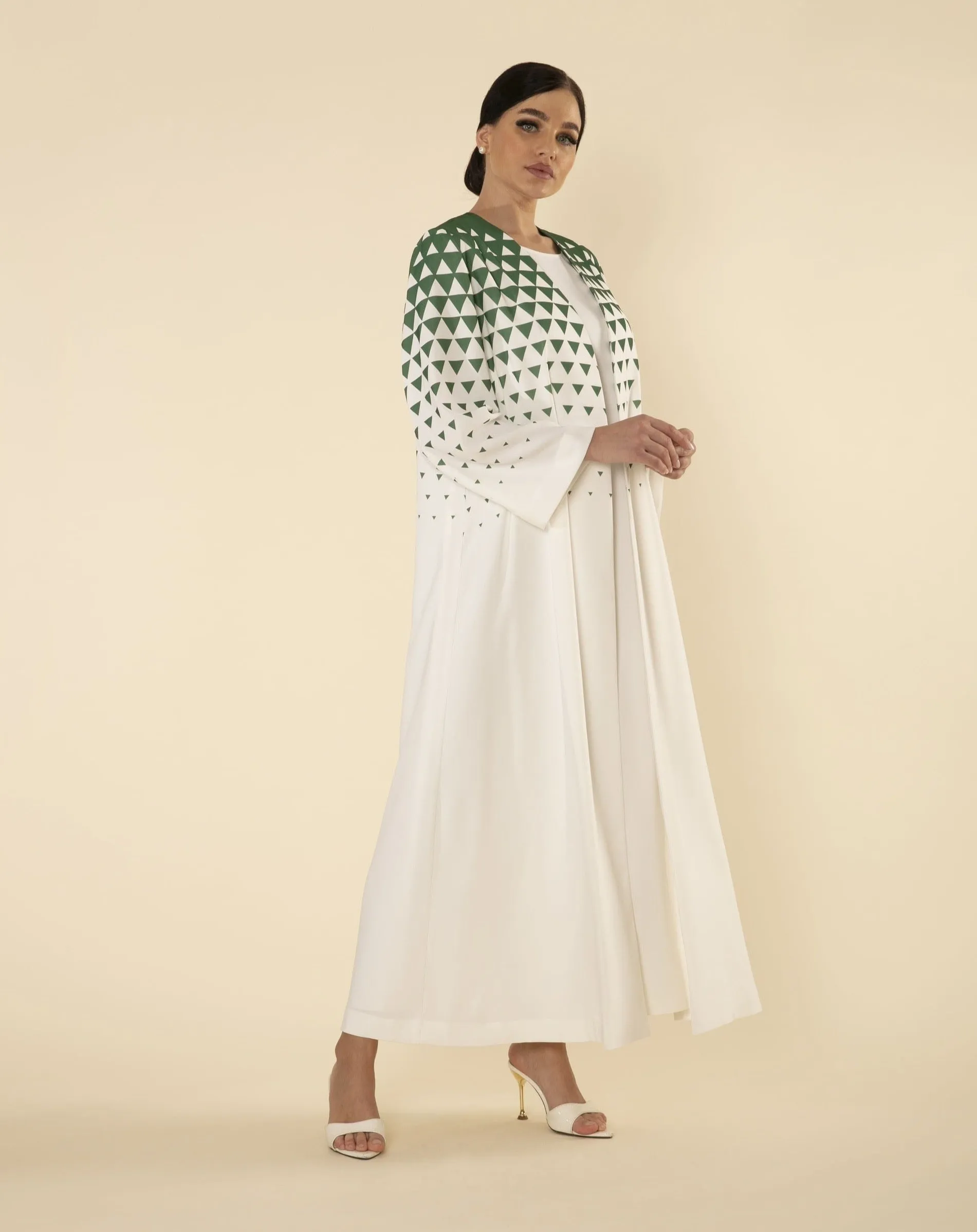 GREEN TRIANGLE PRINT ABAYA - RTW