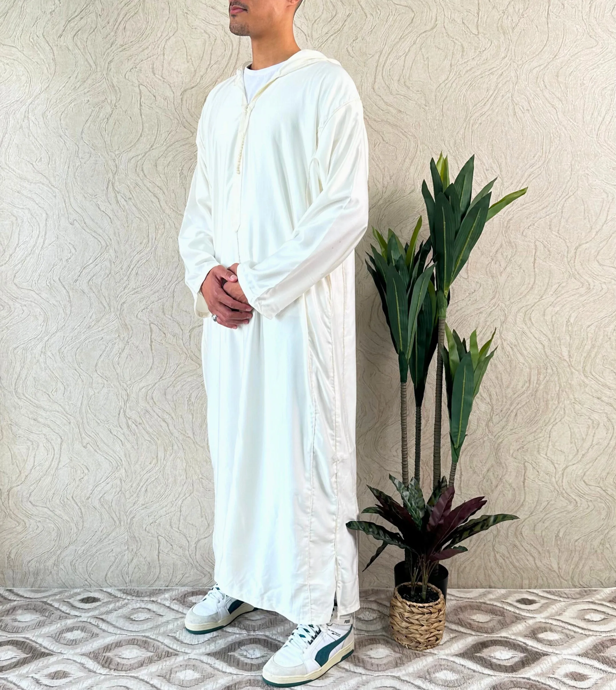 Maghribi Long Sleeve Thobe