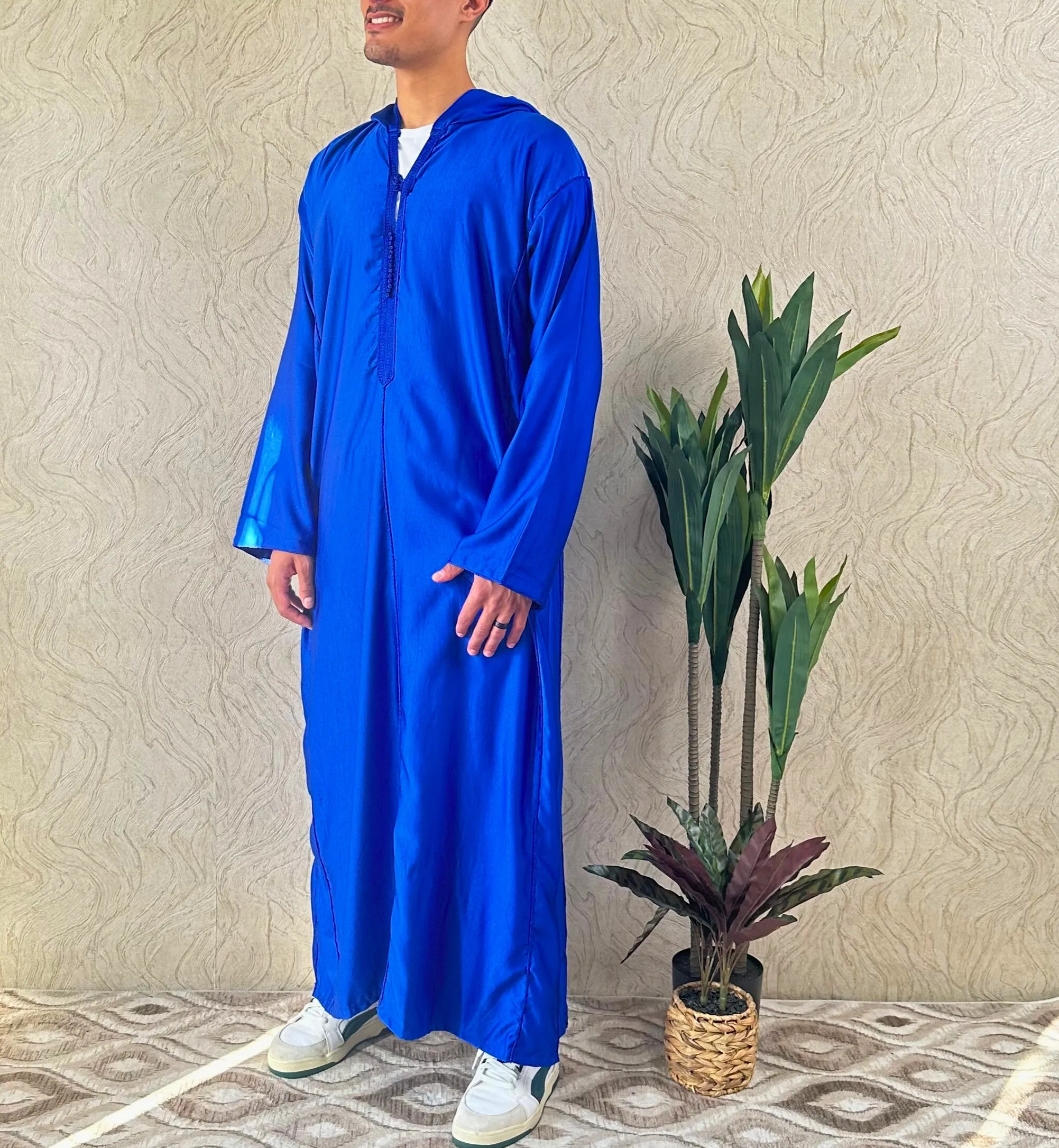 Maghribi Long Sleeve Thobe