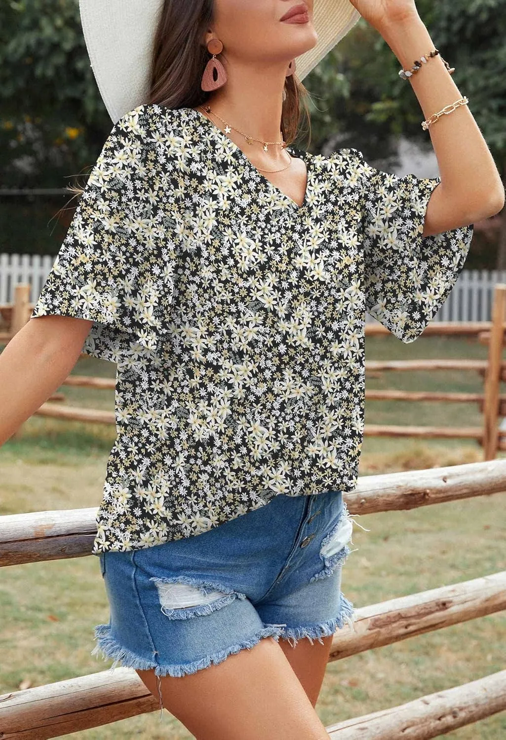 Neineiwu Women's Summer V Neck Floral Print Blouse Short Sleeve Loose Top Shirts